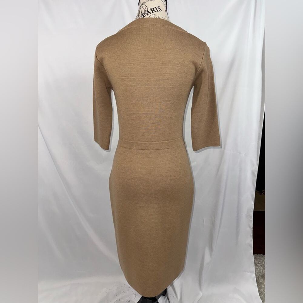 EUC: CAROLINA HERRERA Elegant Tan Knit Dress with Bow Accents - Picture 8 of 12